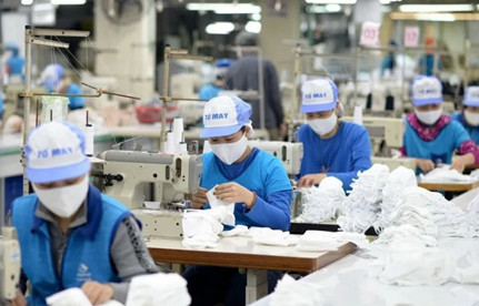 越南疫情失控！口岸拥堵，，，东南亚面临疫情大考 ！