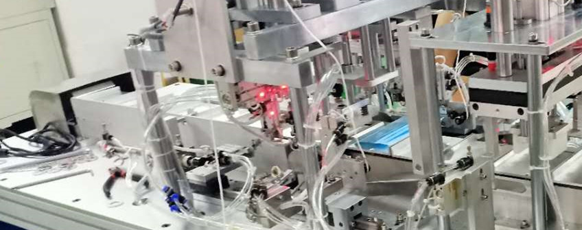 出口口罩机了，，，，，一拖一自动平面口罩生产线